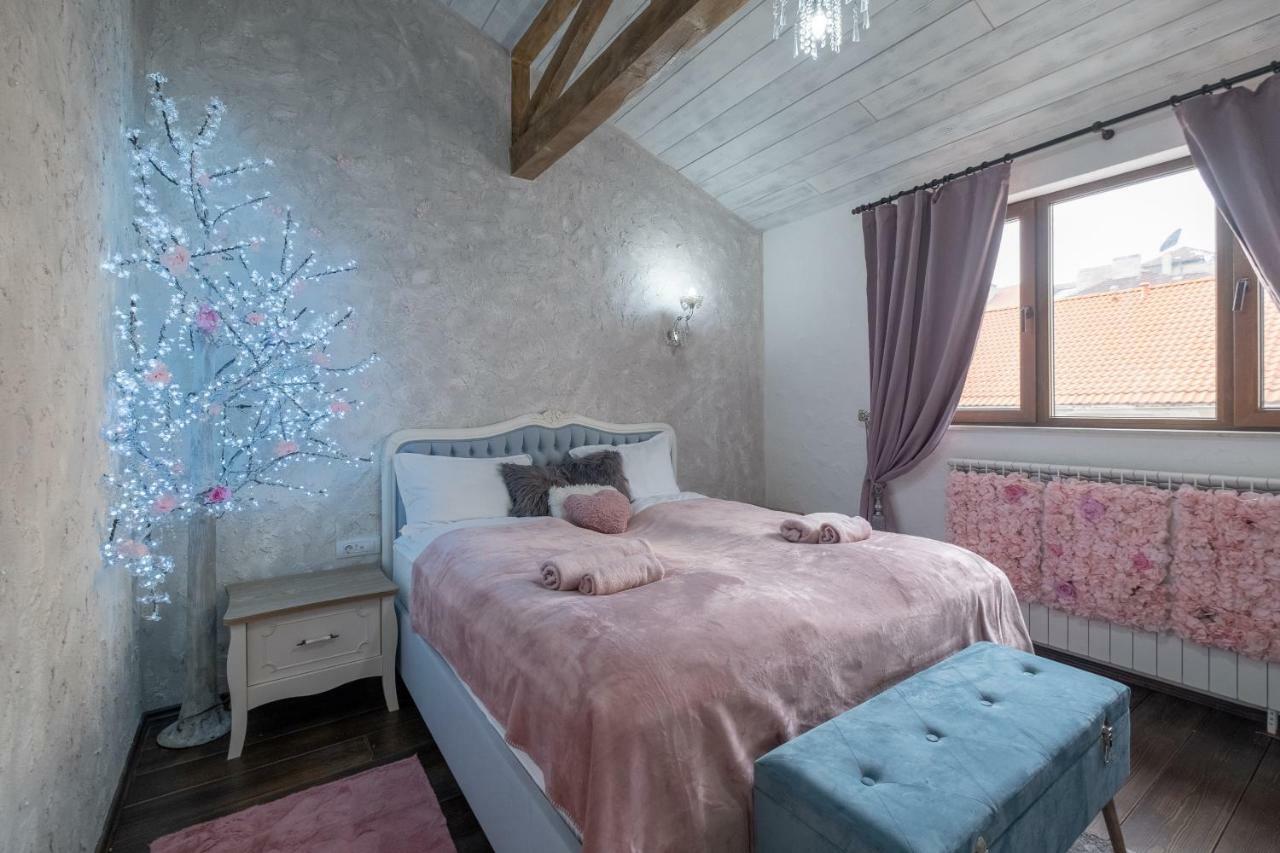 1-Bedroom Designer Apartment On Hristo Belchev Str Sofia Extérieur photo